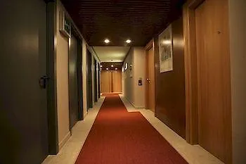 Cristina52 Aparthotel 3*