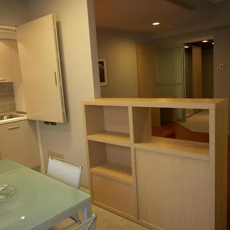 Hotel apartamentowy Cristina52